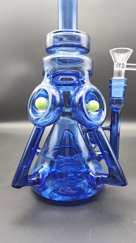11" Quad Tube Recycler w/ Pyramid Perc - water function video