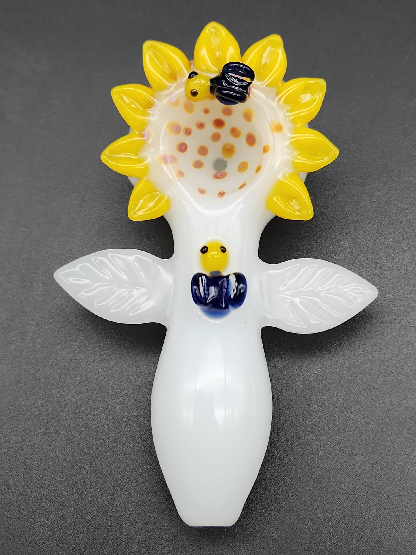 4" Sunflower Hand Pipe with Bees - white