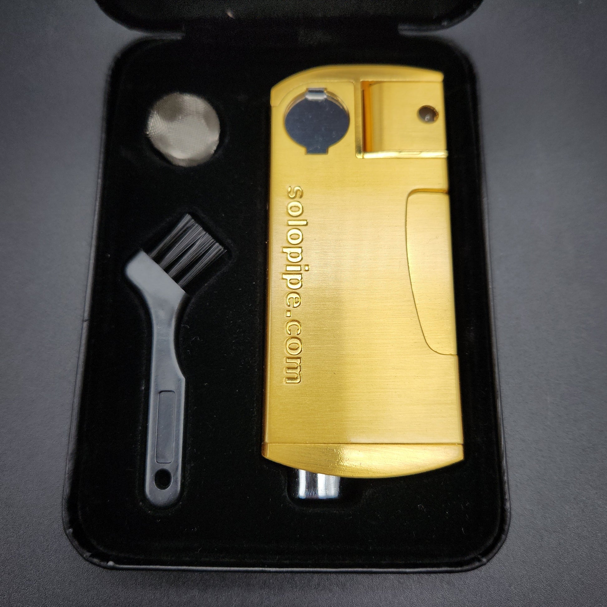 Solo Pipe - Self Lighting Metal Hand Pipe Gold in box
